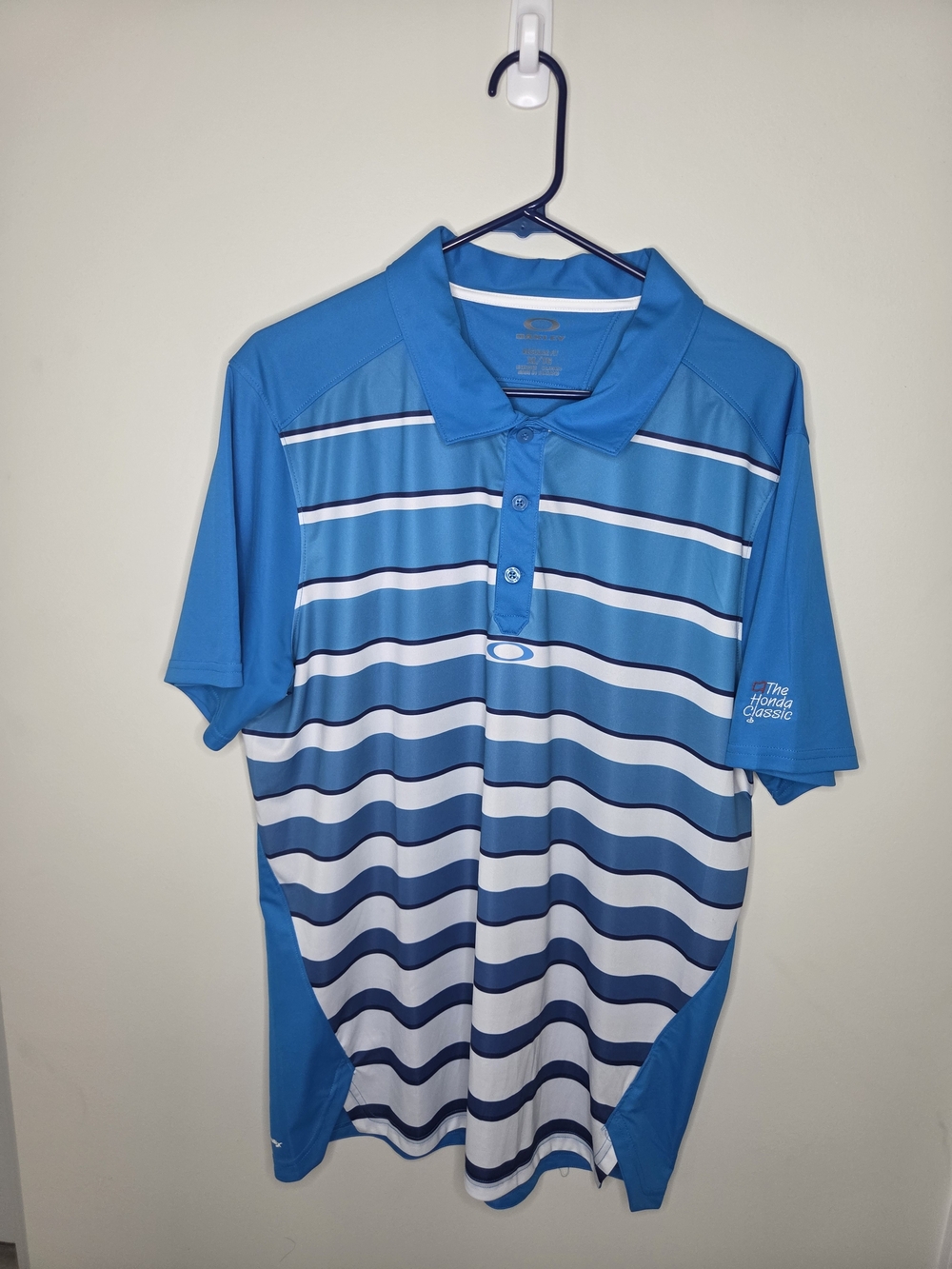 Oakley Men's Blue and White Striped Polo